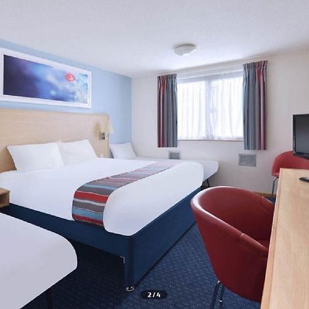 Travelodge Aberdeen Central Kültér fotó