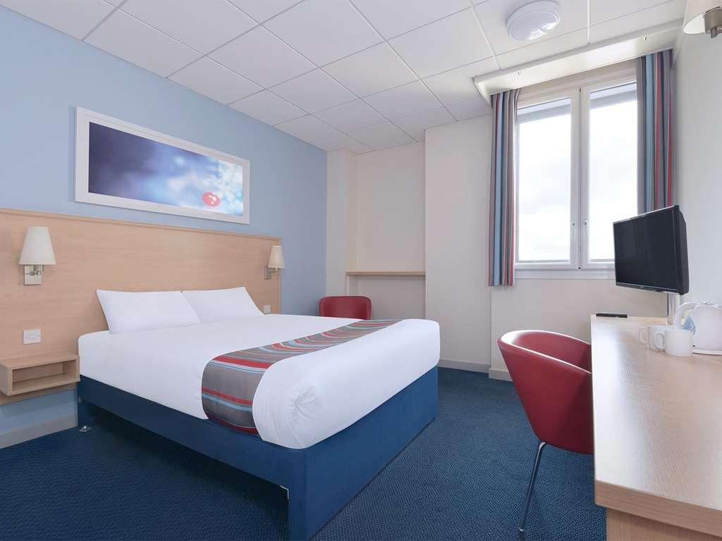 Travelodge Aberdeen Central Szoba fotó